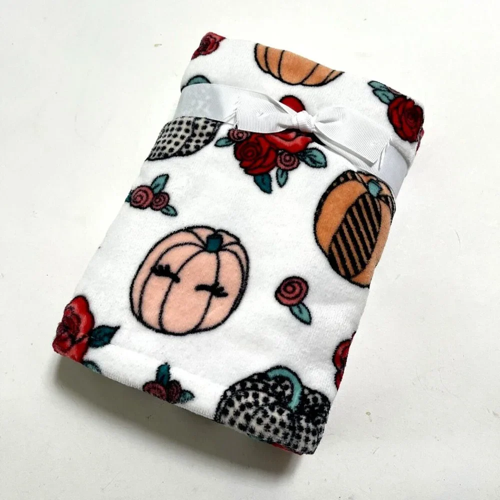 Betsey Johnson Fall Pumpkin Halloween 4pc Hand Towel Set Black White Orange NWT
